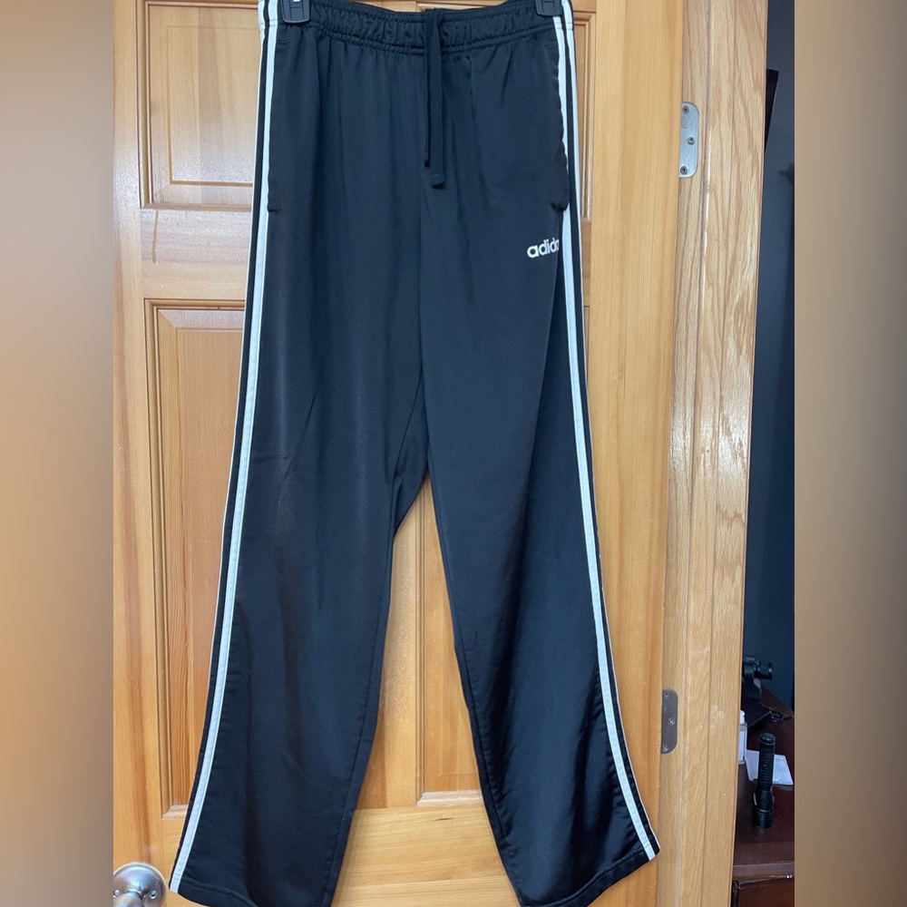 Men’s medium Adidas athletic pant